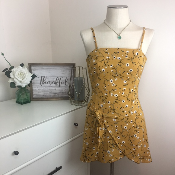 Dresses & Skirts - Mustard Flower Print Sundress, size S, NWOT